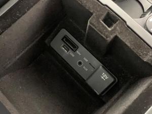 Land Rover Discovery Sport 2.2 SD4 HSE - Image 13