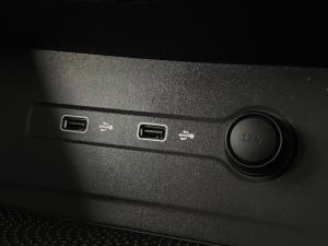 L D V T60 MAX Luxe 4X4 automatic D/C - Image 8