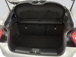 Mercedes-Benz A 200 Urban automatic - Image 17