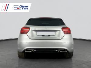 Mercedes-Benz A 200 Urban automatic - Image 6