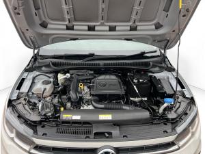 Volkswagen Polo hatch 1.0TSI Life manual - Image 9