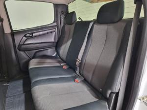 Isuzu KB 250D-Teq double cab LE - Image 10