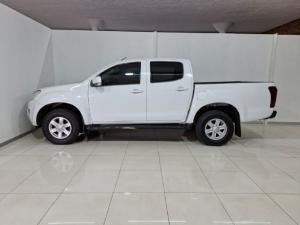 Isuzu KB 250D-Teq double cab LE - Image 2