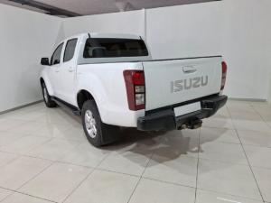 Isuzu KB 250D-Teq double cab LE - Image 3