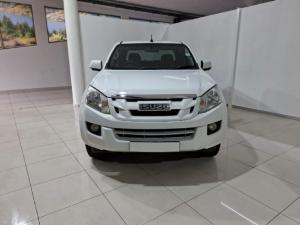 Isuzu KB 250D-Teq double cab LE - Image 4