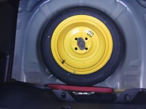 Suzuki Baleno 1.5 GL auto - Image 9