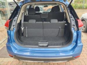 Nissan X-Trail 2.5 4x4 Acenta Tech - Image 12