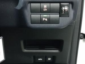 Suzuki Baleno 1.5 GL auto - Image 12