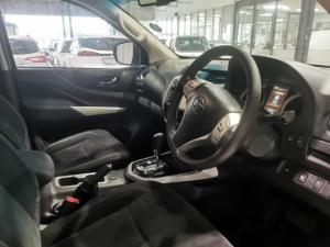 Nissan Navara 2.3D double cab 4x4 LE auto - Image 6