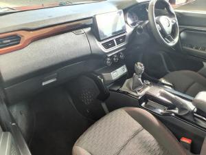 Renault Kiger 1.0 Turbo Intens manual - Image 9