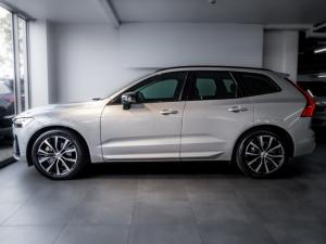 Volvo XC60 B5 AWD Plus Dark - Image 10