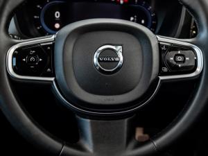 Volvo XC60 B5 AWD Plus Dark - Image 14