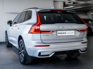 Volvo XC60 B5 AWD Plus Dark - Image 3