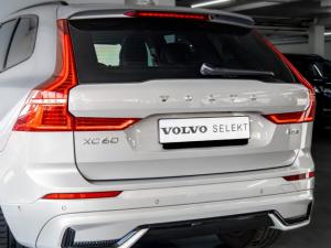 Volvo XC60 B5 AWD Plus Dark - Image 4