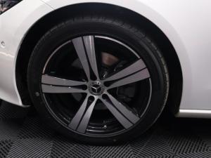 Mercedes-Benz C-Class C200 Avantgarde - Image 7