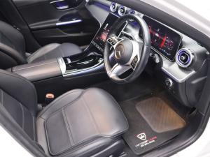 Mercedes-Benz C-Class C200 Avantgarde - Image 9