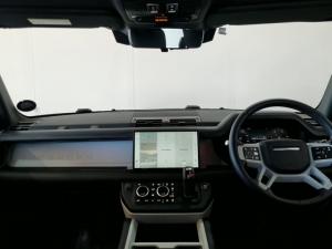 Land Rover Defender 110 D350 X-Dynamic HSE - Image 18