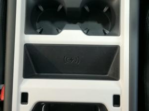 Land Rover Defender 110 D350 X-Dynamic HSE - Image 21