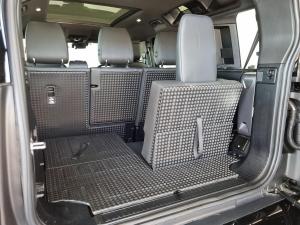 Land Rover Defender 110 D350 X-Dynamic HSE - Image 10