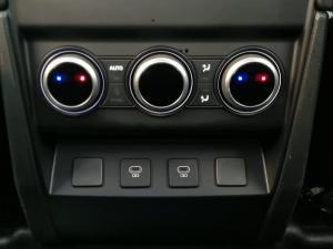 Land Rover Defender 110 D350 X-Dynamic HSE - Image 10