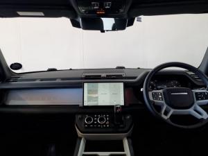 Land Rover Defender 110 D350 X-Dynamic HSE - Image 13