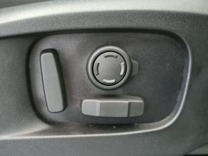 Land Rover Defender 110 D350 X-Dynamic HSE - Image 14