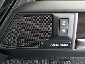 Land Rover Defender 110 D350 X-Dynamic HSE - Image 25