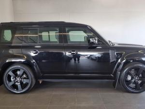 Land Rover Defender 110 D350 X-Dynamic HSE - Image 4