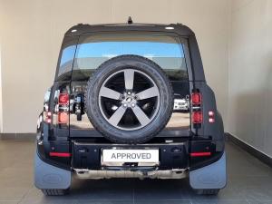 Land Rover Defender 110 D350 X-Dynamic HSE - Image 5