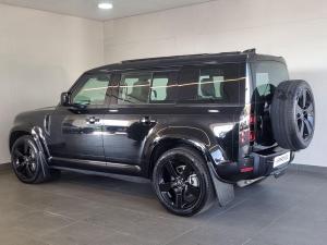 Land Rover Defender 110 D350 X-Dynamic HSE - Image 6