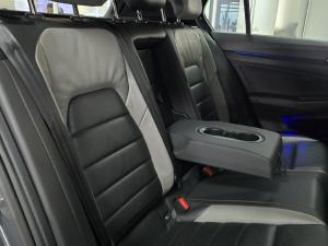 Volkswagen Golf GTI - Image 11