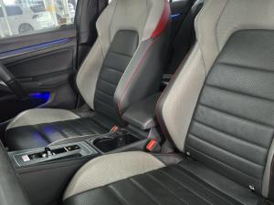 Volkswagen Golf GTI - Image 16