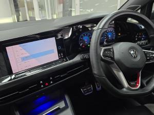 Volkswagen Golf GTI - Image 17