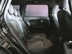 MINI Clubman Cooper Clubman - Image 21