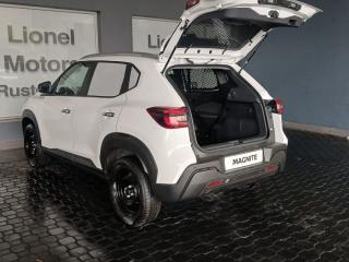 Nissan Magnite 1.0 Move panel van