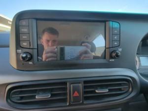 Hyundai Grand i10 1.2 Premium hatch - Image 14