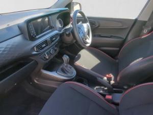 Hyundai Grand i10 1.2 Premium hatch - Image 20