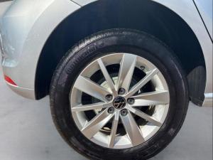 Volkswagen Polo Vivo hatch 1.6 Style - Image 9