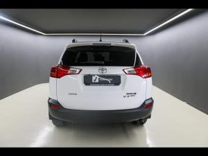 Toyota RAV4 2.2D-4D AWD VX - Image 5