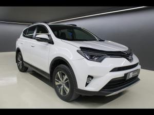 Toyota RAV4 2.2D-4D AWD VX - Image 1