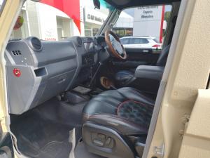 Toyota Land Cruiser 79 4.5D-4D V8 double cab LX - Image 7