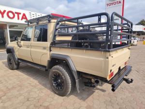 Toyota Land Cruiser 79 4.5D-4D V8 double cab LX - Image 21