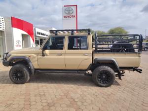Toyota Land Cruiser 79 4.5D-4D V8 double cab LX - Image 22