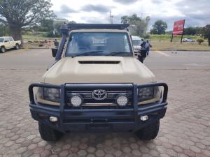 Toyota Land Cruiser 79 4.5D-4D V8 double cab LX - Image 4