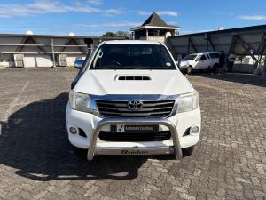 Toyota Hilux 3.0D-4D double cab Raider Dakar edition - Image 4
