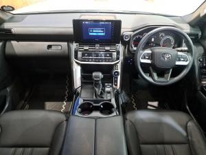 Toyota Land Cruiser 300 3.3D GX-R - Image 6