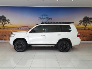 Toyota Land Cruiser 200 4.5D-4D V8 GX-R - Image 10