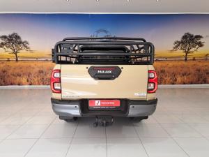 Toyota Hilux 2.8GD-6 double cab 4x4 Legend auto - Image 5