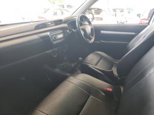 Toyota Hilux 2.0 single cab S (aircon) - Image 7