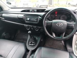 Toyota Hilux 2.4GD single cab S (aircon) - Image 6